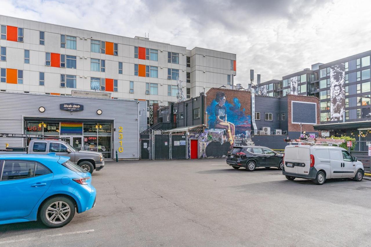 Close Downtown Modern Apartment - Pet Friendly, Wifi, Rooftop Views Seattle Exteriér fotografie