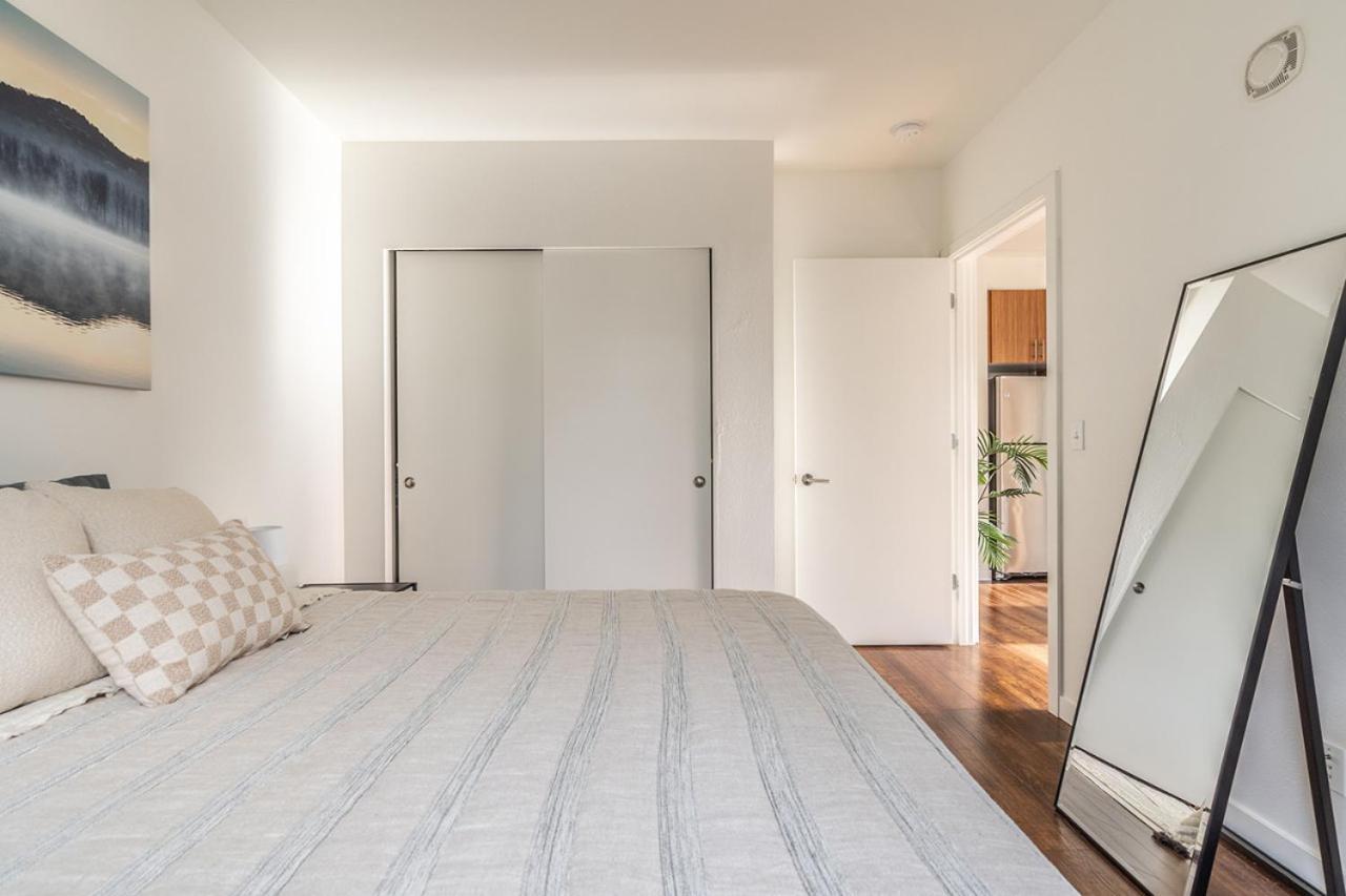 Close Downtown Modern Apartment - Pet Friendly, Wifi, Rooftop Views Seattle Exteriér fotografie