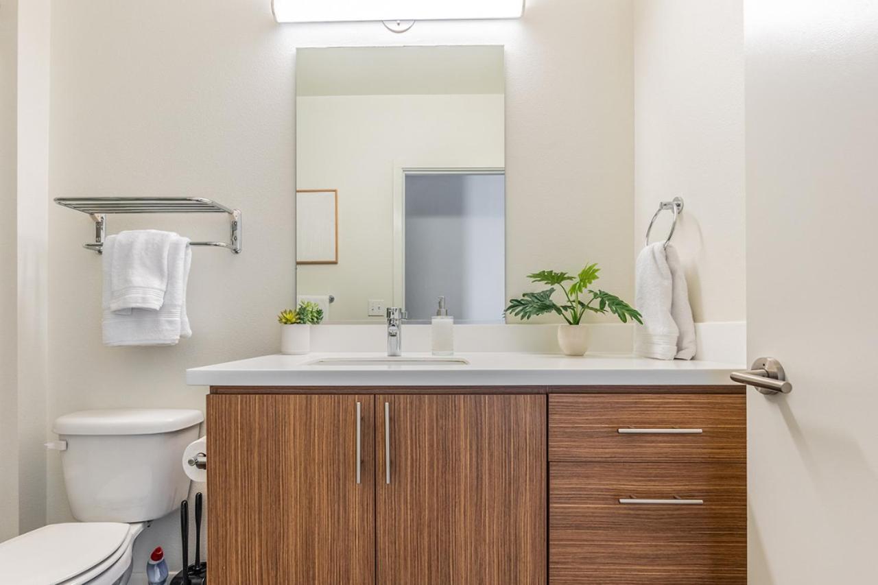 Close Downtown Modern Apartment - Pet Friendly, Wifi, Rooftop Views Seattle Exteriér fotografie