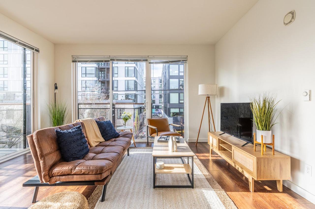 Close Downtown Modern Apartment - Pet Friendly, Wifi, Rooftop Views Seattle Exteriér fotografie